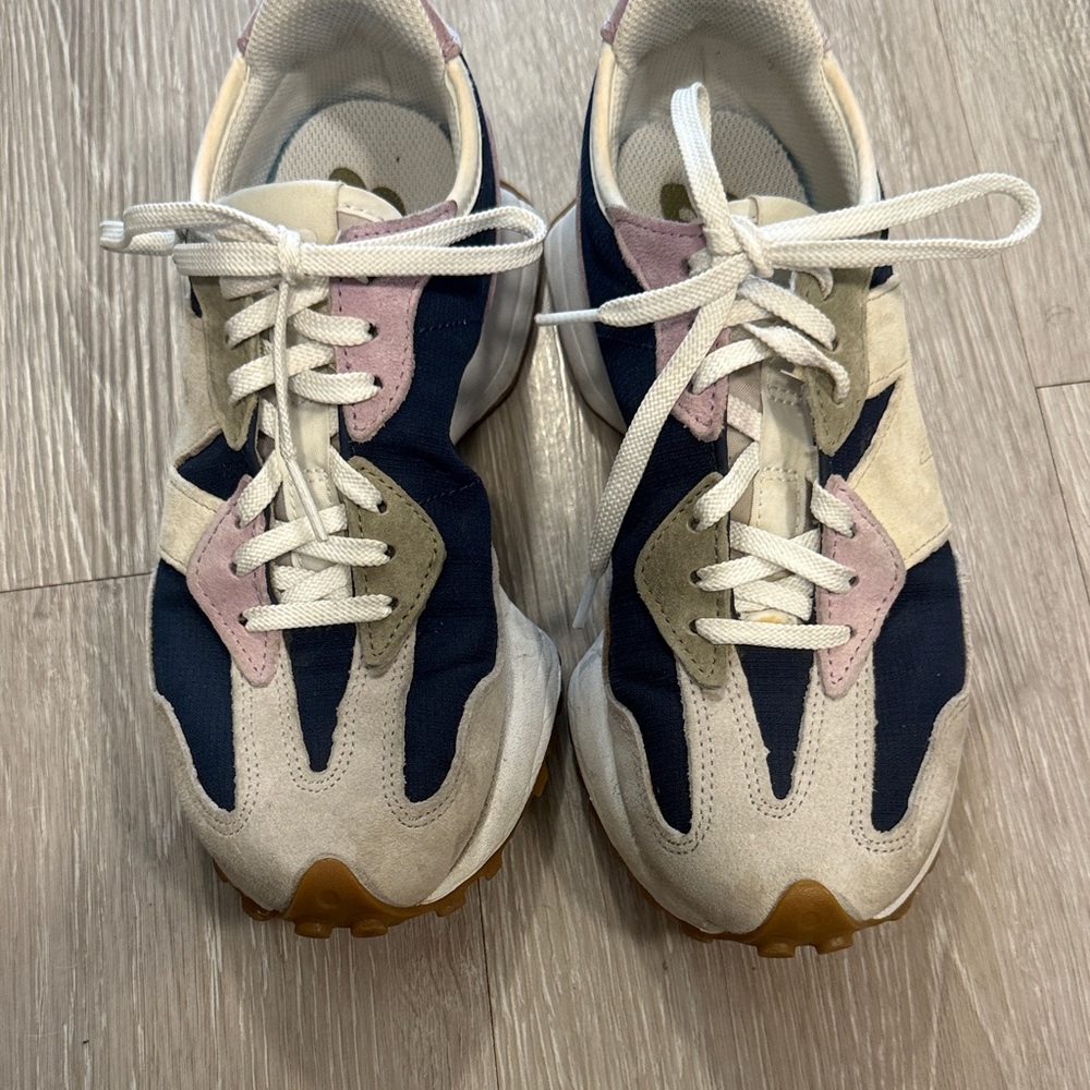 New Balance ‘The Intelligent Choice’ 327 Sneakers, Size 7